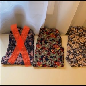 2 LulaRoe leggings